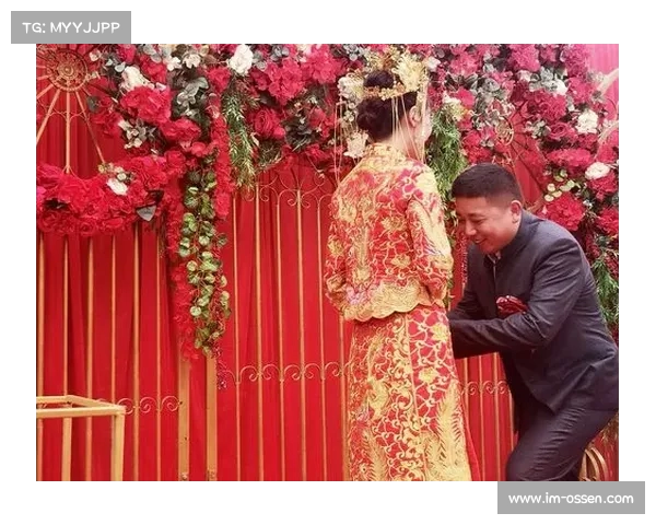 中国男篮国手喜结良缘 新娘红色旗袍尽显风采幸福满满 中国男篮国手喜结良缘 新娘红色旗袍尽显风采幸福满满